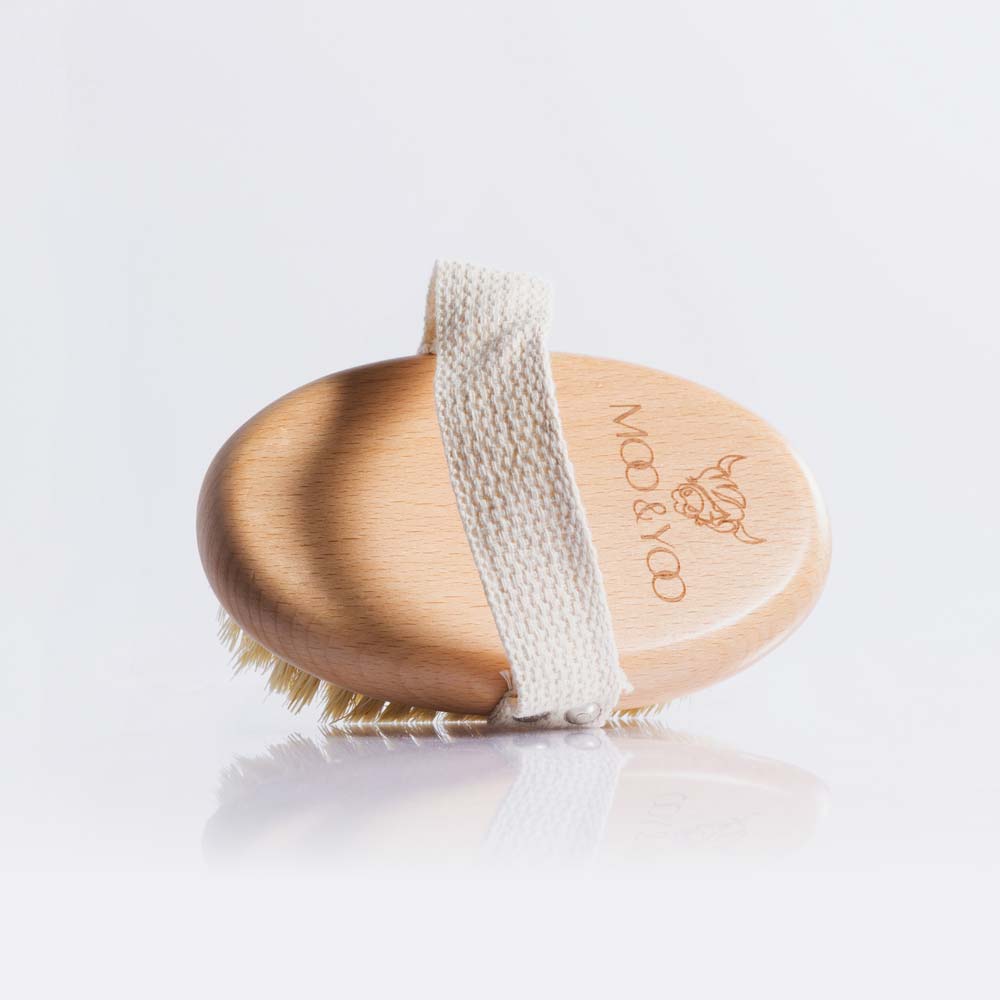 Sisal dry body brush with the moo and yoo logo on. It is on a plain white background.